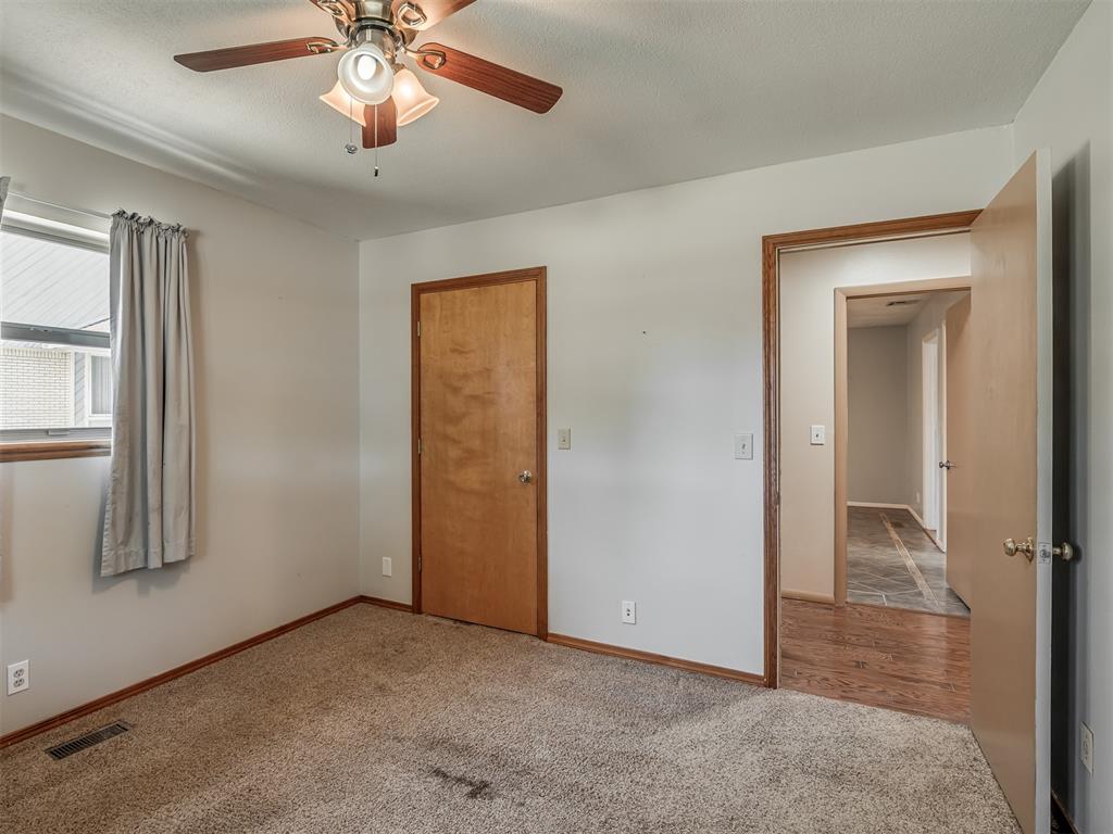 4601 Nw 57th Street Property Photo 24