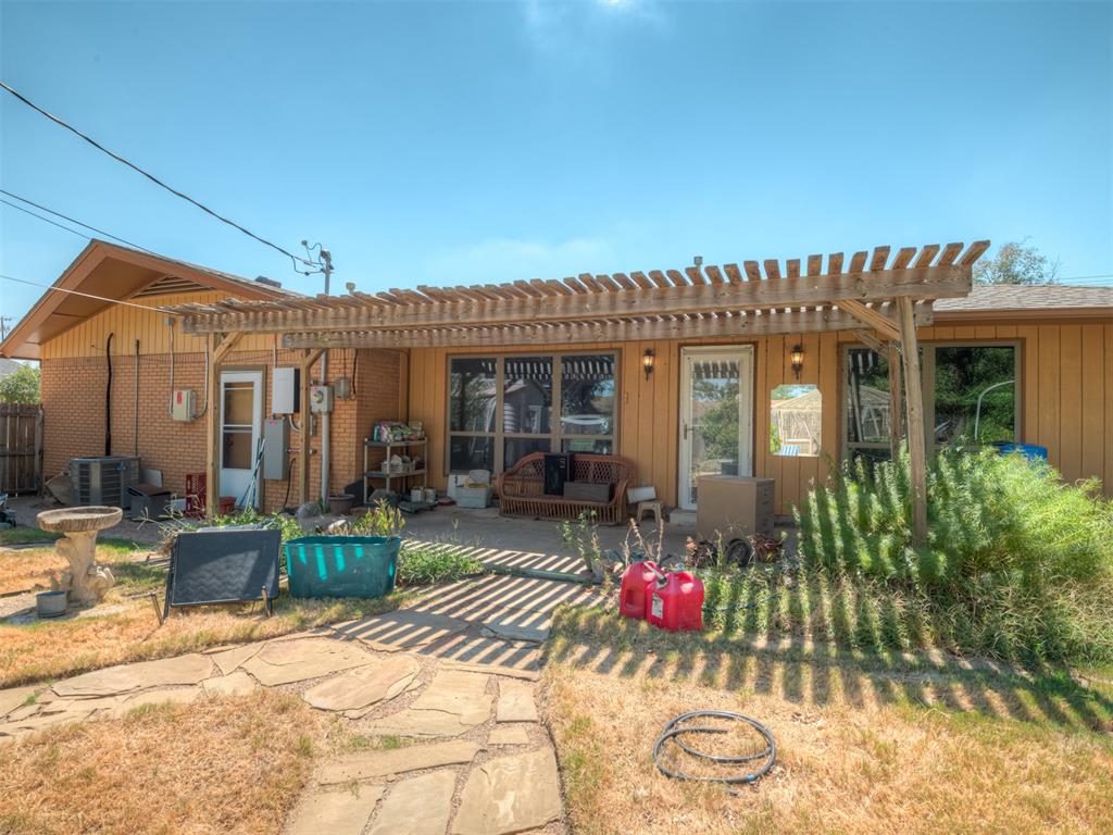 4601 Nw 57th Street Property Photo 40