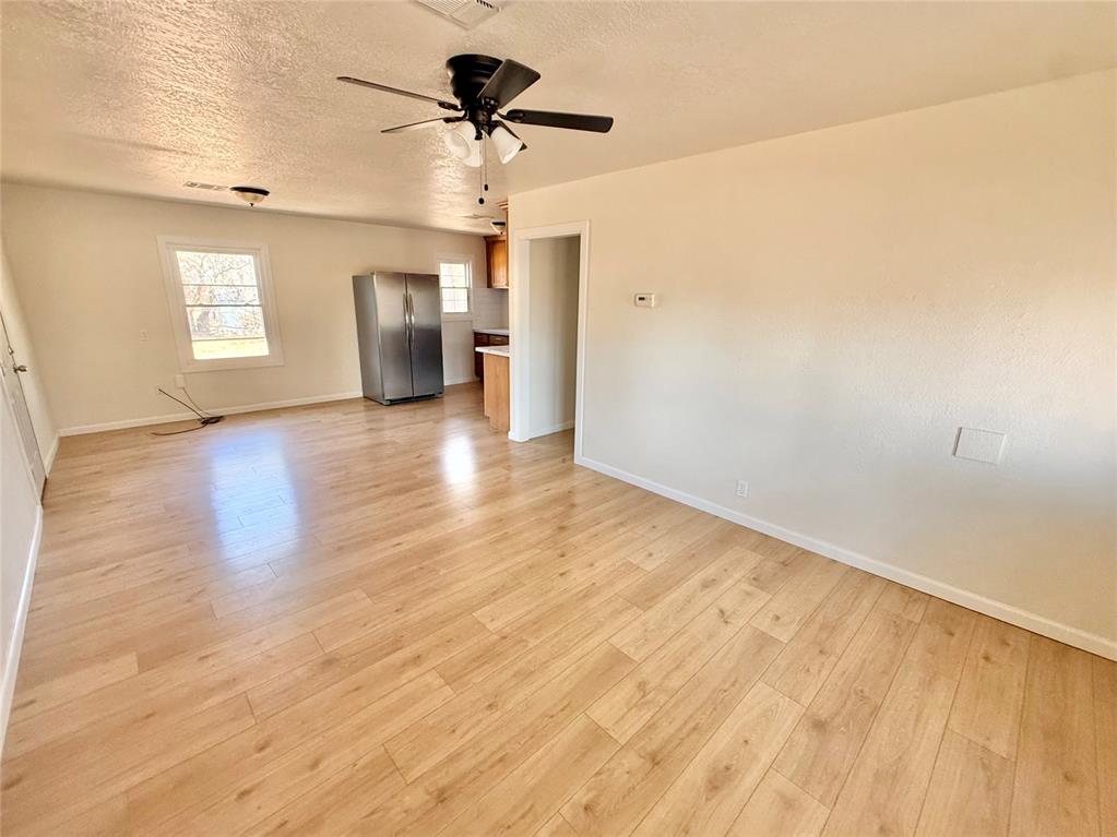 1329 E Spruce Street Property Photo 4