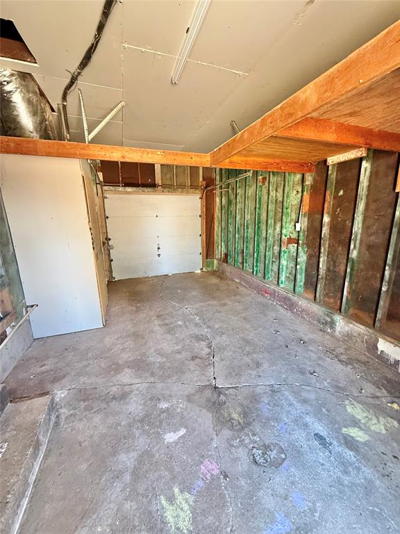 1329 E Spruce Street Property Photo 13