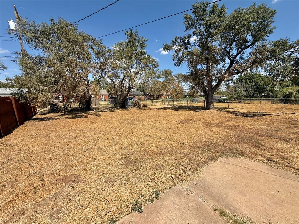 1329 E Spruce Street Property Photo 14