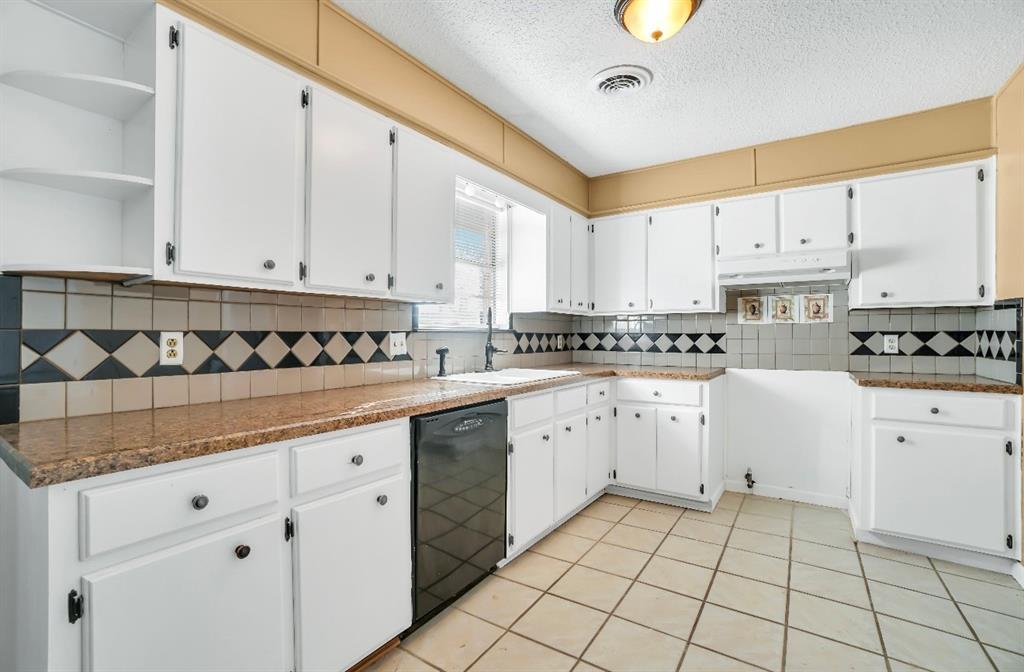 932 Hazel Street Property Photo 7