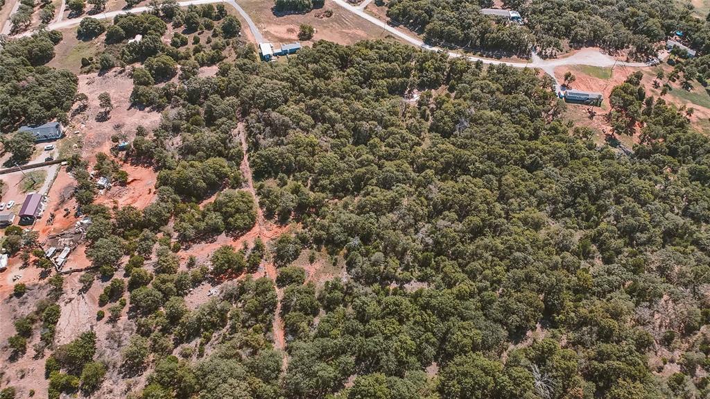 16961 Wildwood Drive Property Photo 4