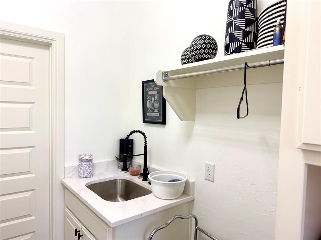 15813 Langley Way Property Photo 26