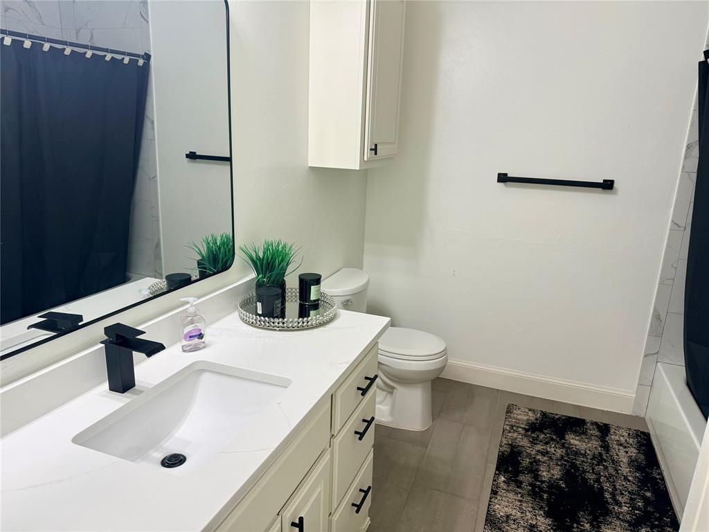 15813 Langley Way Property Photo 34