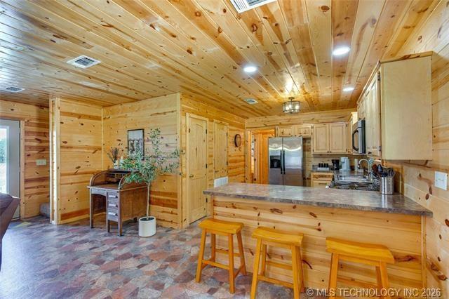 3859 W Lake Property Photo 5