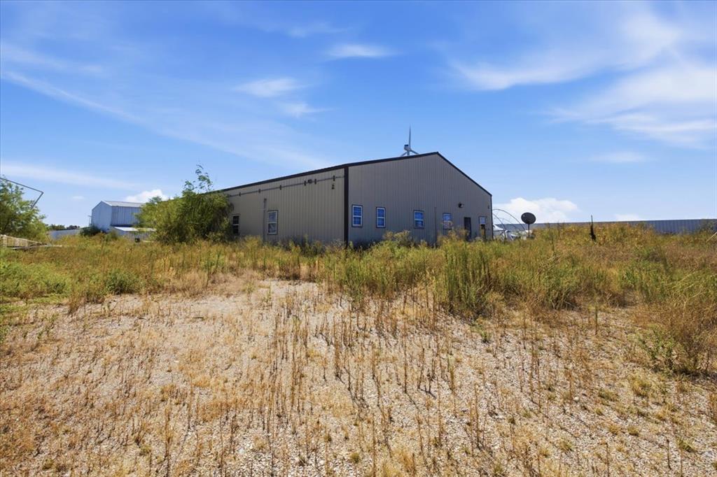 24398 County Road 3430 Property Photo 15