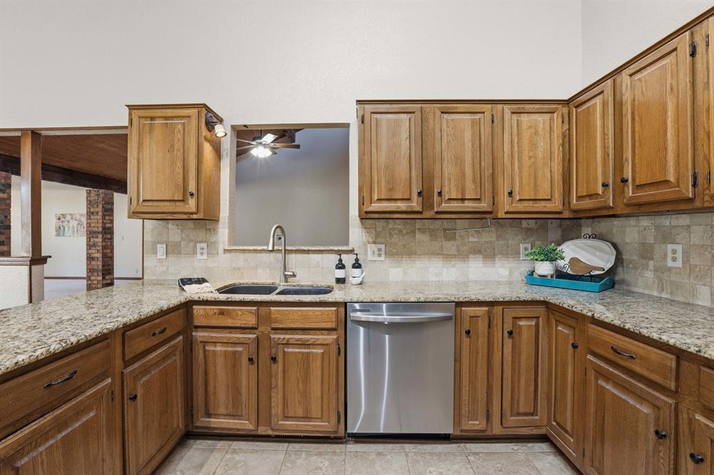 2008 Brookwood Place Property Photo 14
