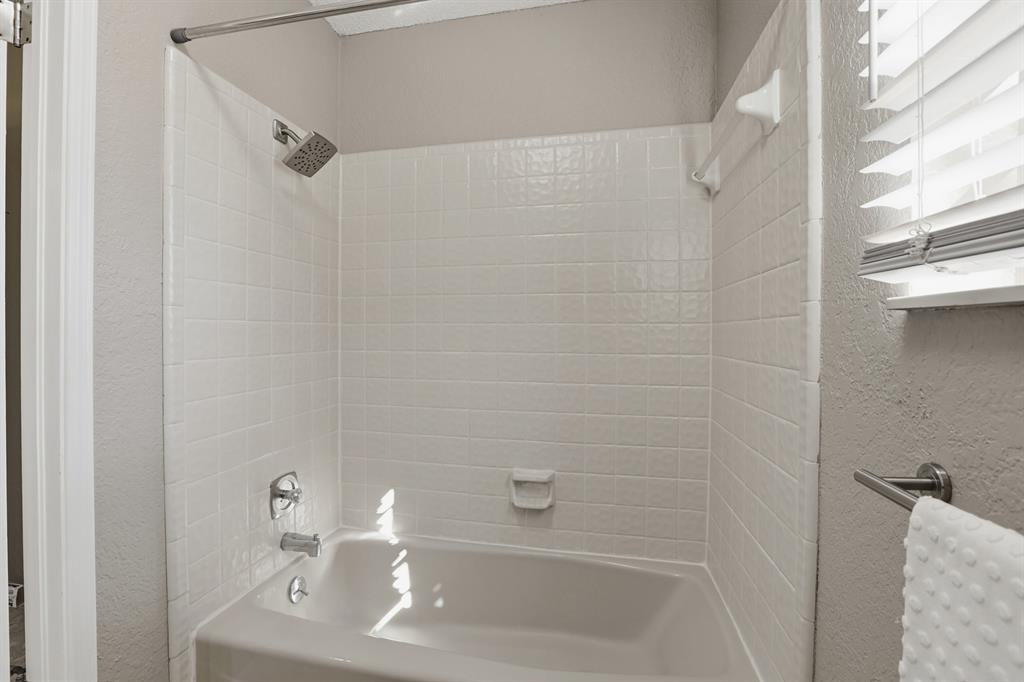 2008 Brookwood Place Property Photo 32