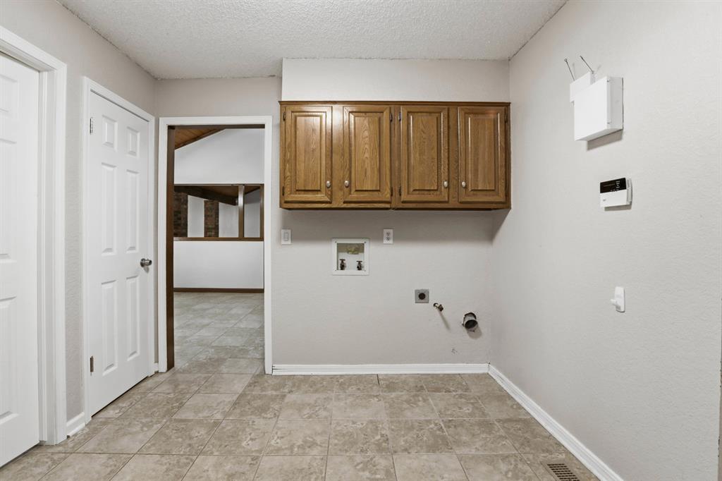 2008 Brookwood Place Property Photo 39