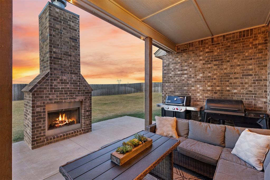 8601 Maple Creek Road Property Photo 3