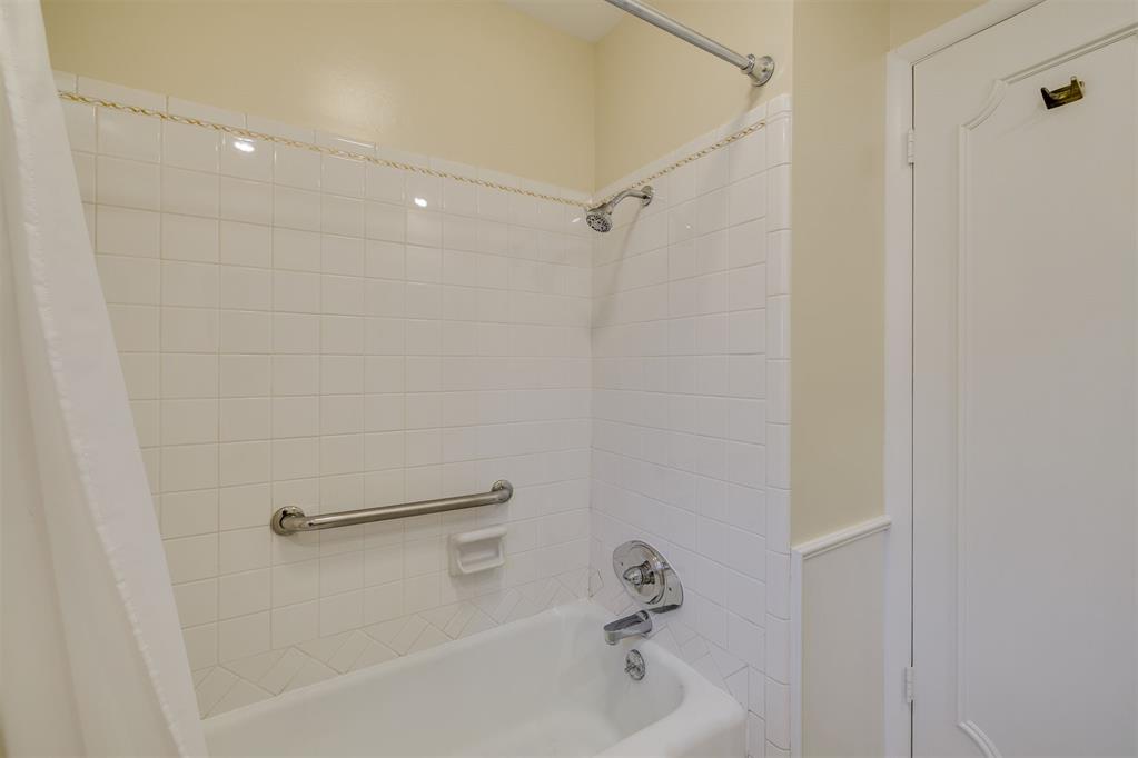 3601 Nw 69th Street Property Photo 32