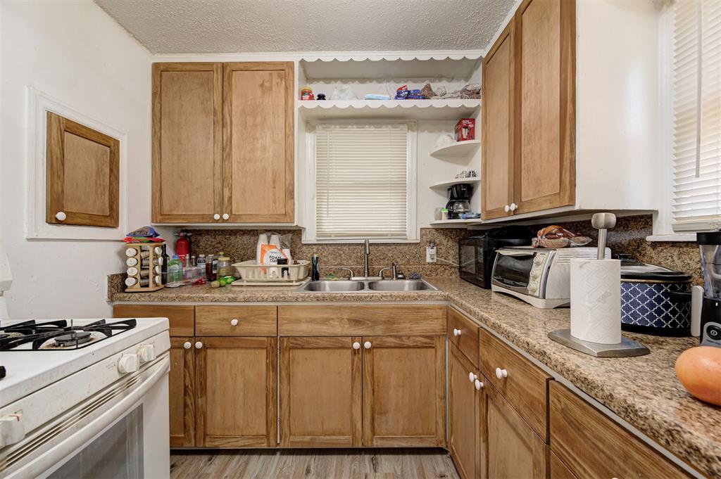 2111 Ne 26th Street Property Photo 10