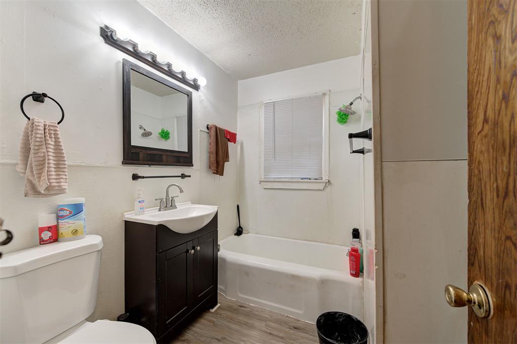 2111 Ne 26th Street Property Photo 16