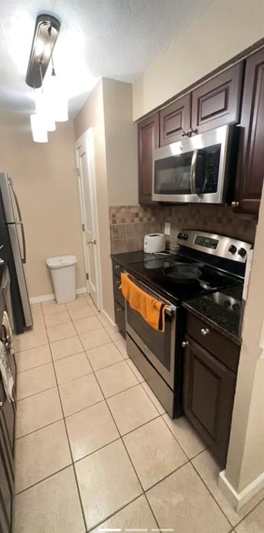 6010 Nw Expressway Street D Property Photo 7
