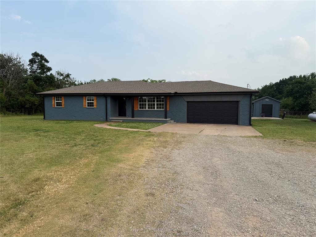 13603 E Lakeview Road Property Photo 1