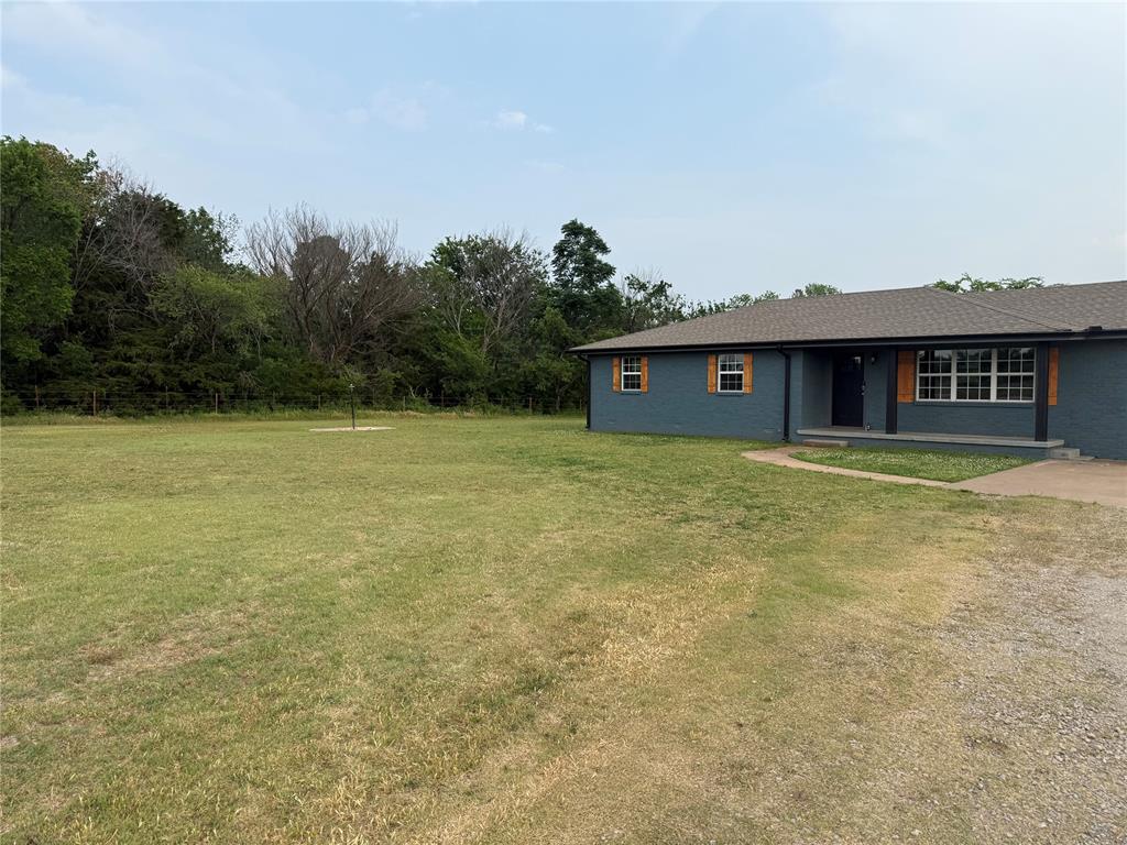 13603 E Lakeview Road Property Photo 2