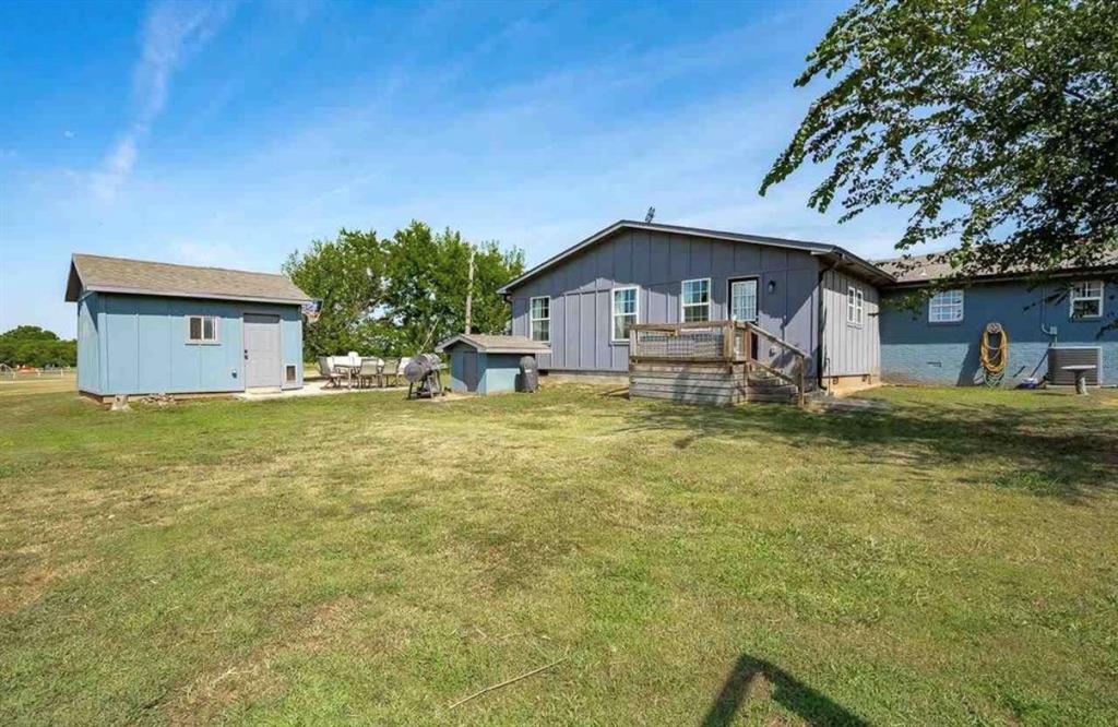 13603 E Lakeview Road Property Photo 5