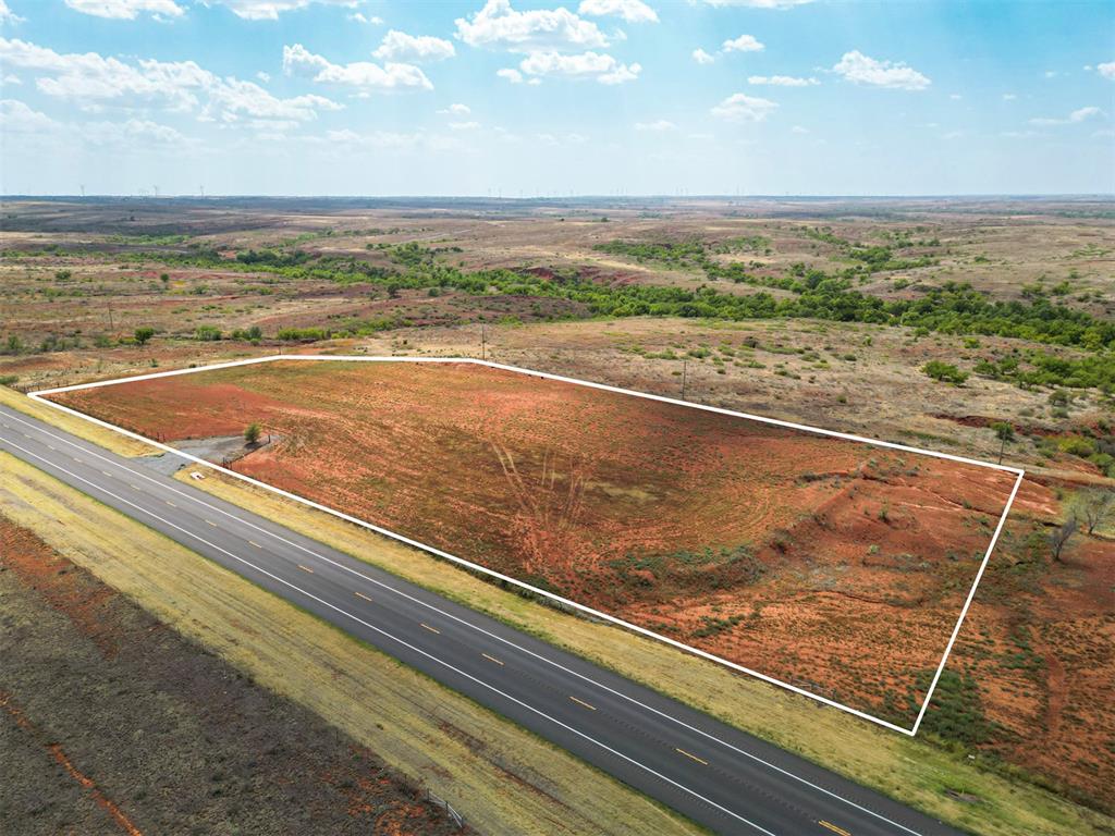 283 Highway Property Photo 5