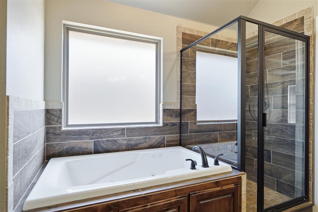 3613 Regal Drive Property Photo 26