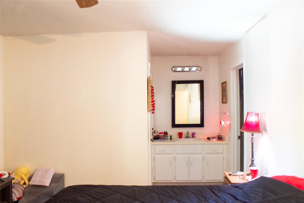 837 Cardinal Creek Boulevard Property Photo 8