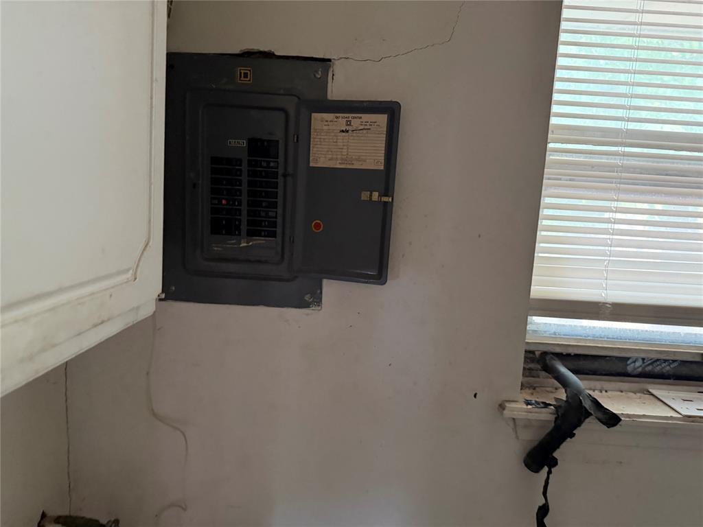 7109 S Shartel Avenue Property Photo 9