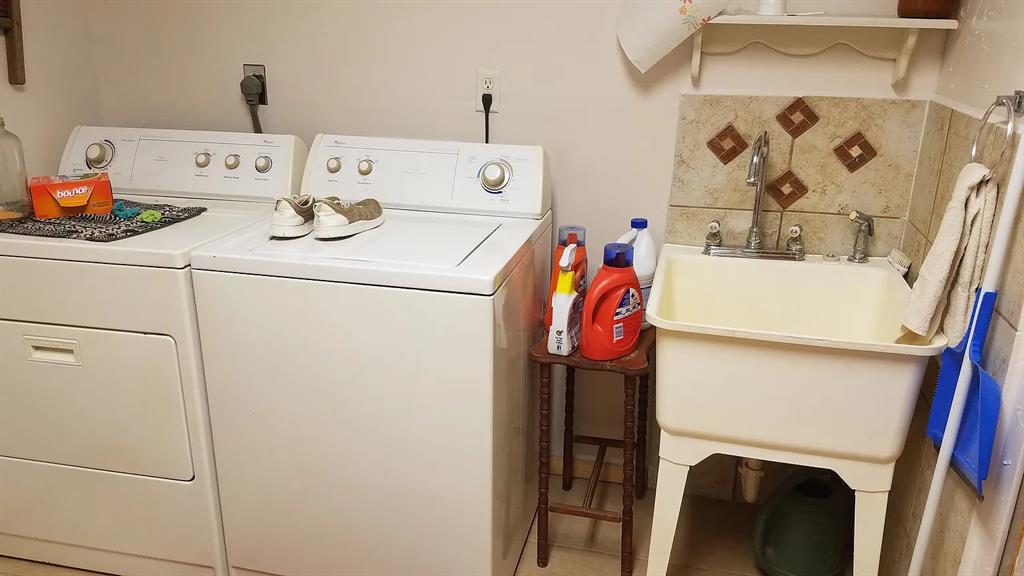 1761 Jc Loop Property Photo 19