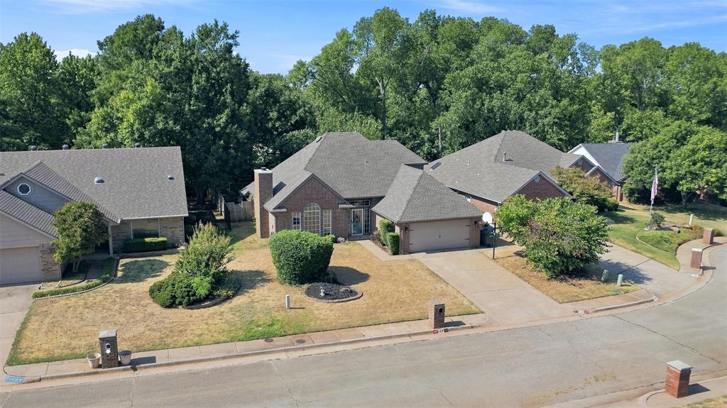 1124 Providence Court Property Photo 3