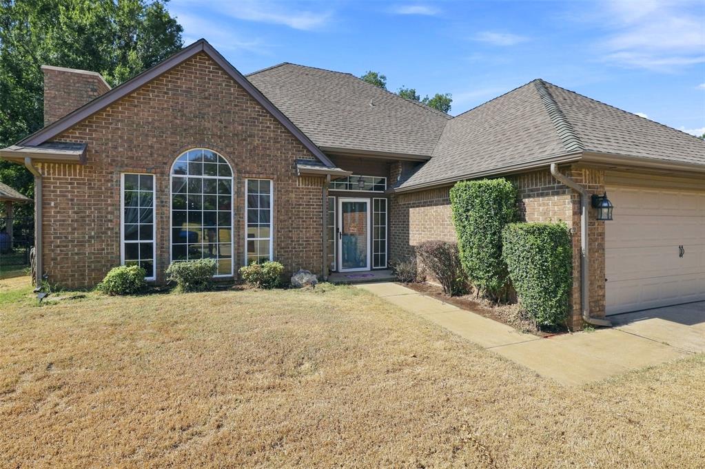 1124 Providence Court Property Photo 5