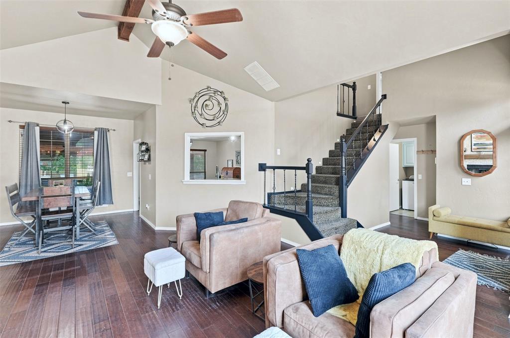 1124 Providence Court Property Photo 10