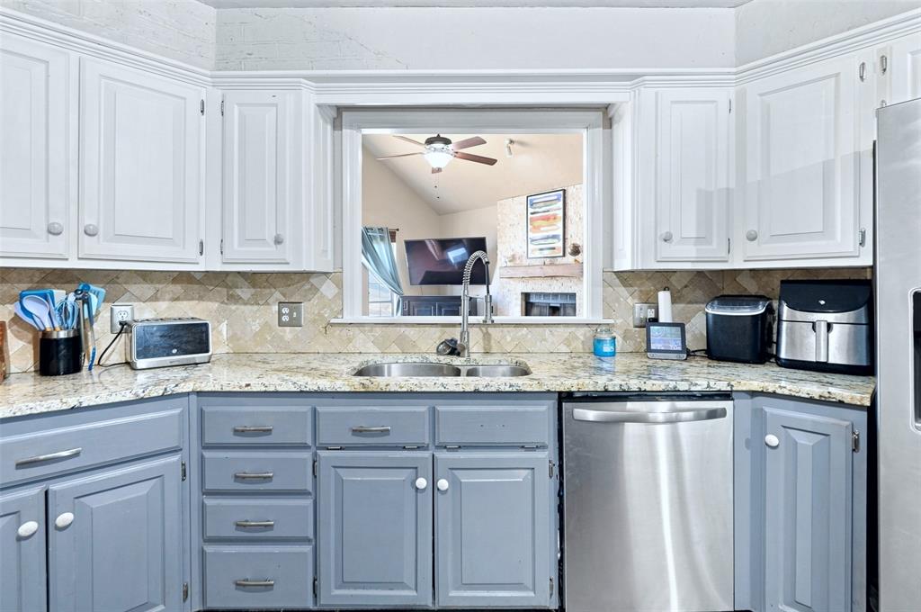 1124 Providence Court Property Photo 14