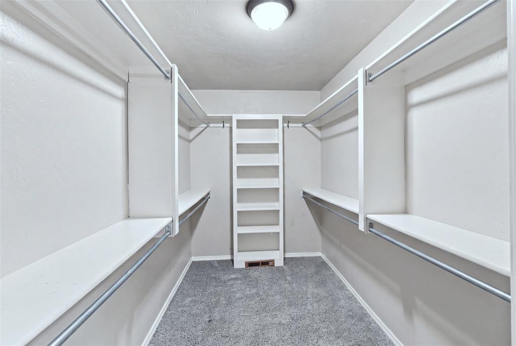 1124 Providence Court Property Photo 22