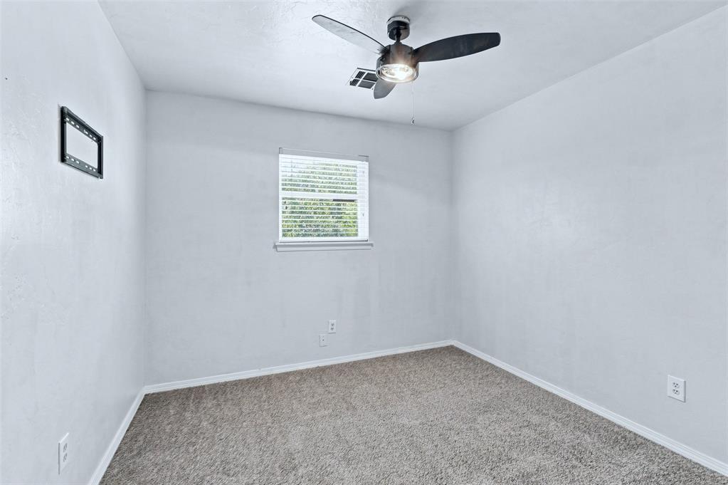 1124 Providence Court Property Photo 28