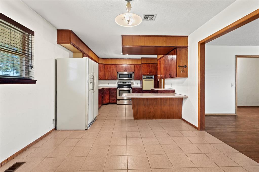 809 E Arlington Avenue Property Photo 11