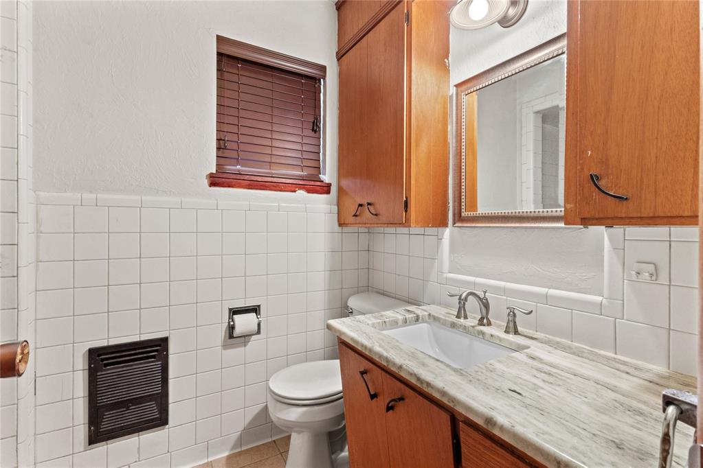809 E Arlington Avenue Property Photo 18