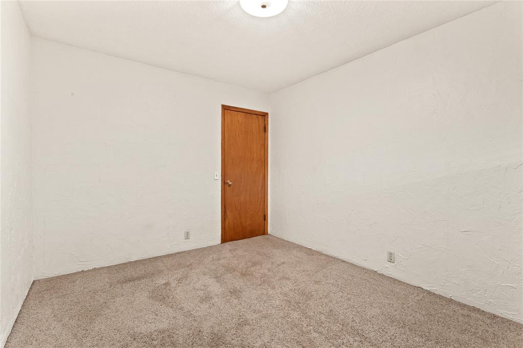 809 E Arlington Avenue Property Photo 27