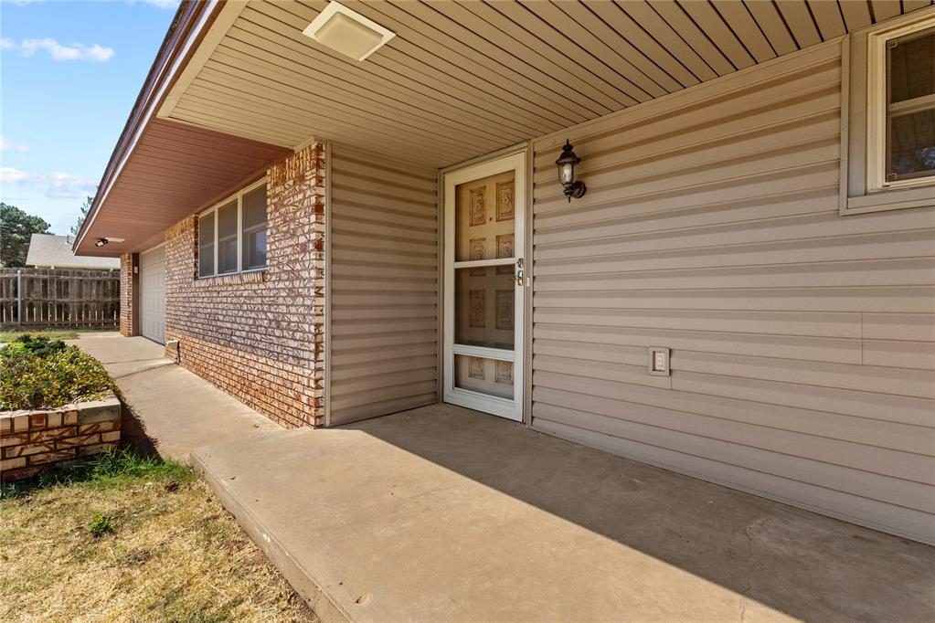809 E Arlington Avenue Property Photo 35
