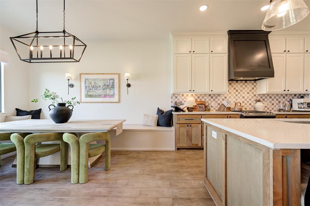 8003 Goldfinch Drive Property Photo 15