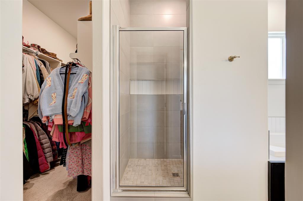 8003 Goldfinch Drive Property Photo 24