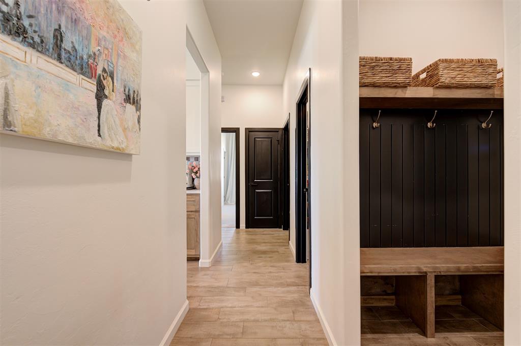 8003 Goldfinch Drive Property Photo 32