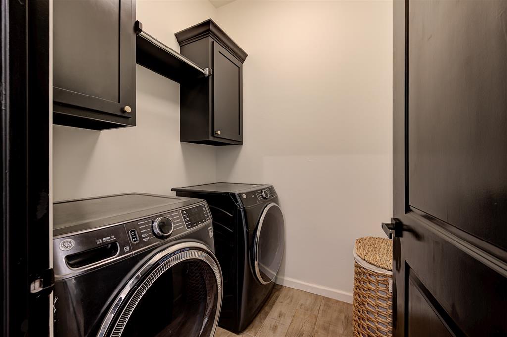 8003 Goldfinch Drive Property Photo 38