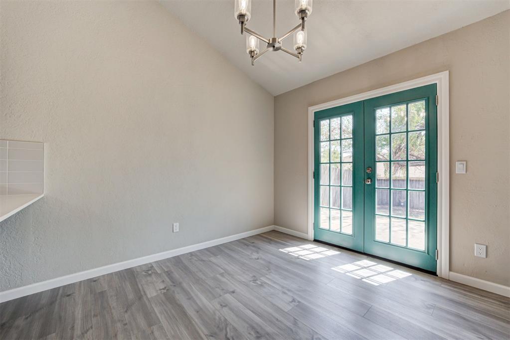 10012 S Fairview Drive Property Photo 13
