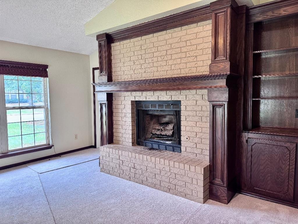 1037 Nw 166th Street Property Photo 7