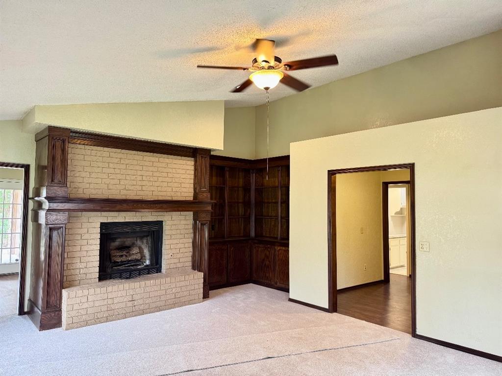 1037 Nw 166th Street Property Photo 8