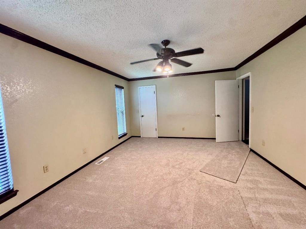 1037 Nw 166th Street Property Photo 13