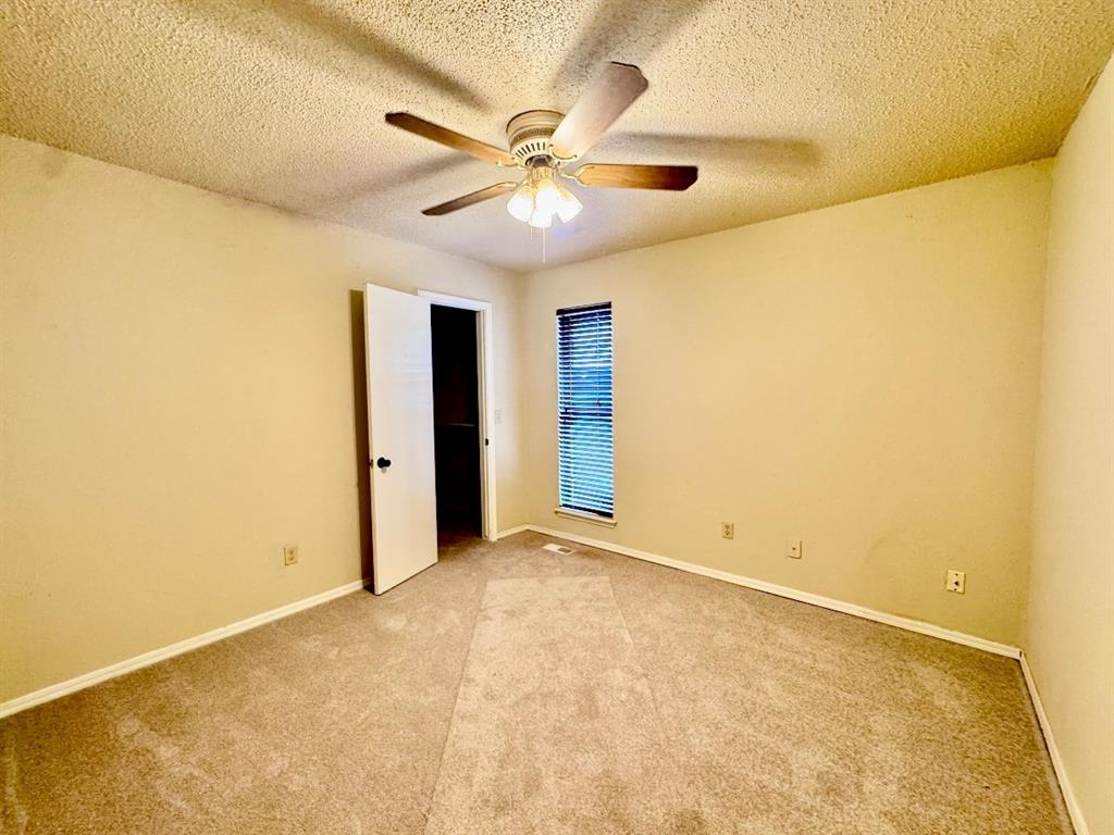 1037 Nw 166th Street Property Photo 15