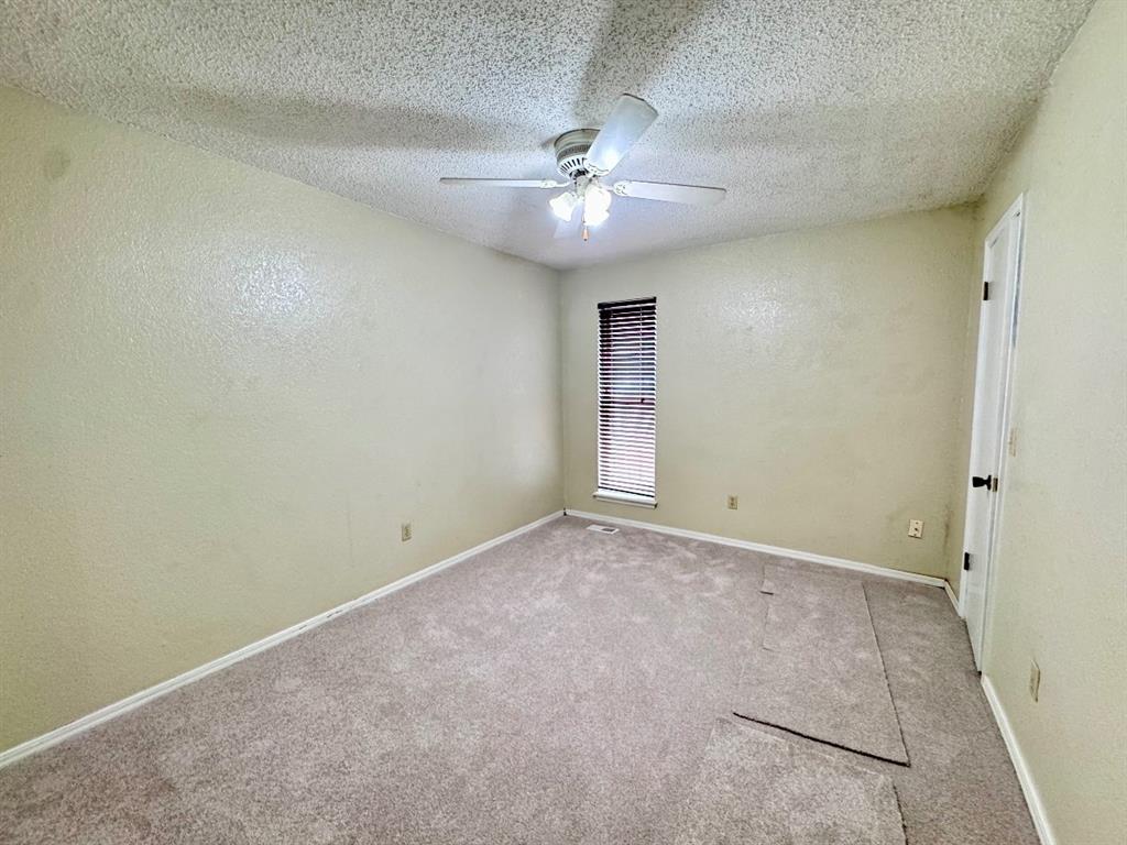1037 Nw 166th Street Property Photo 16