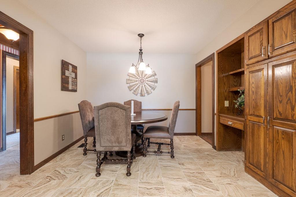 1209 Castle Creek Street Property Photo 9