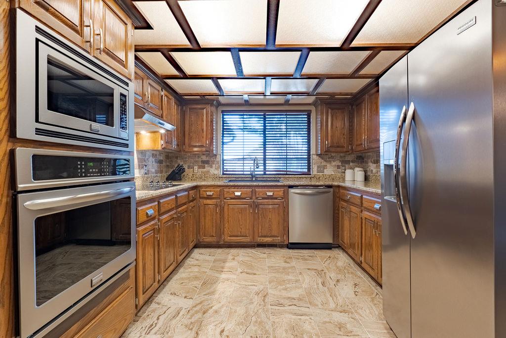 1209 Castle Creek Street Property Photo 10