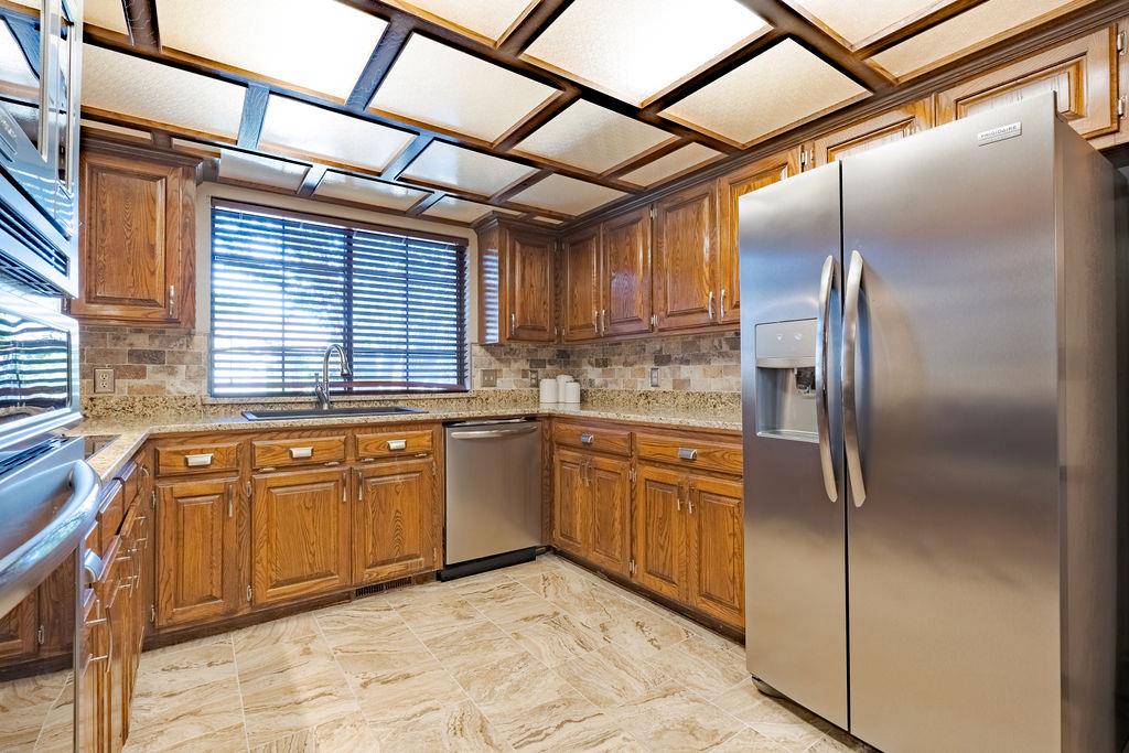 1209 Castle Creek Street Property Photo 12